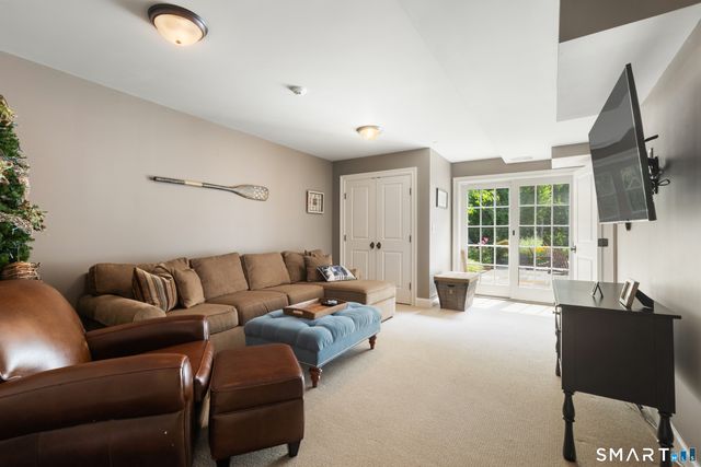5 Aspetuck Glen, Weston, CT 06883