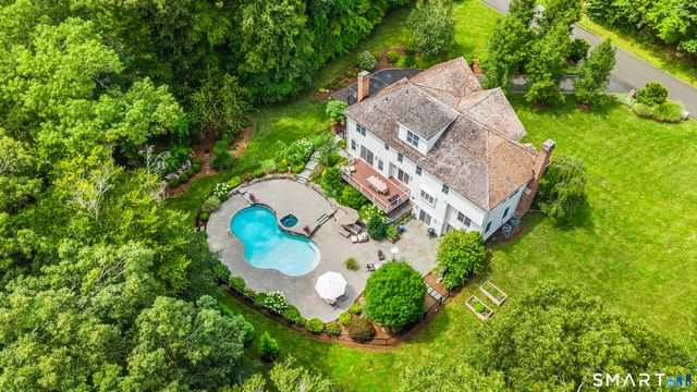 5 Aspetuck Glen, Weston, CT 06883