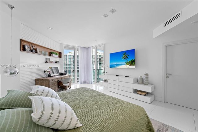 16500 Collins Avenue 2451, Sunny Isles Beach, FL 33160