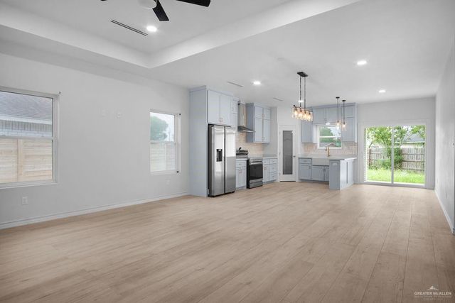 2809 Los Pinos Lane, Edinburg, TX 78541