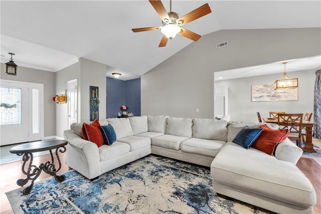 680 Reisling Street, Centerton, AR 72719