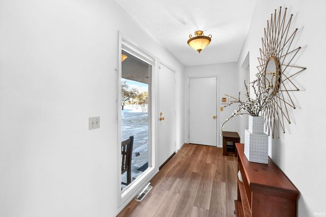 20744 S Gatehouse Drive, South Bend, IN 46637