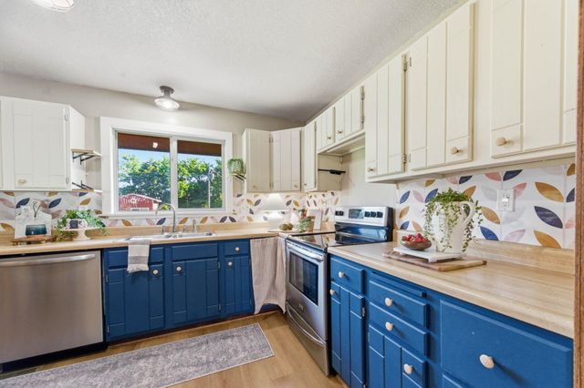 1625 N Single Tree Cir, Andover, KS 67002