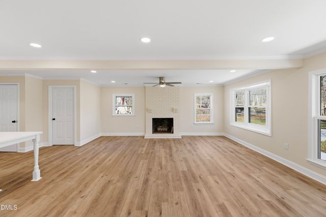 5525 Glenoaks Drive, Durham, NC 27712