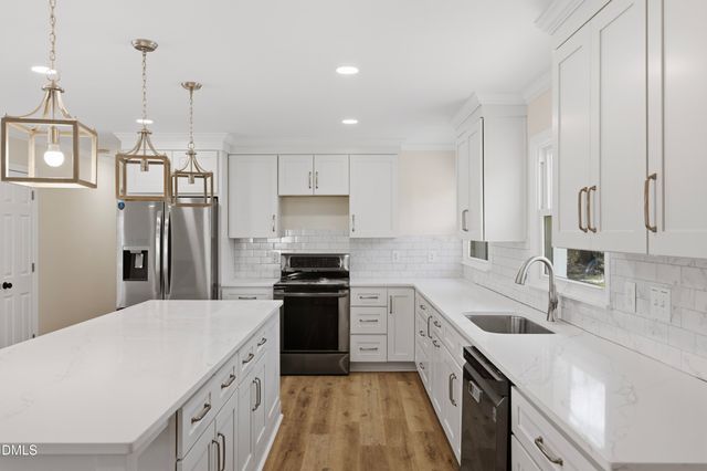 5525 Glenoaks Drive, Durham, NC 27712