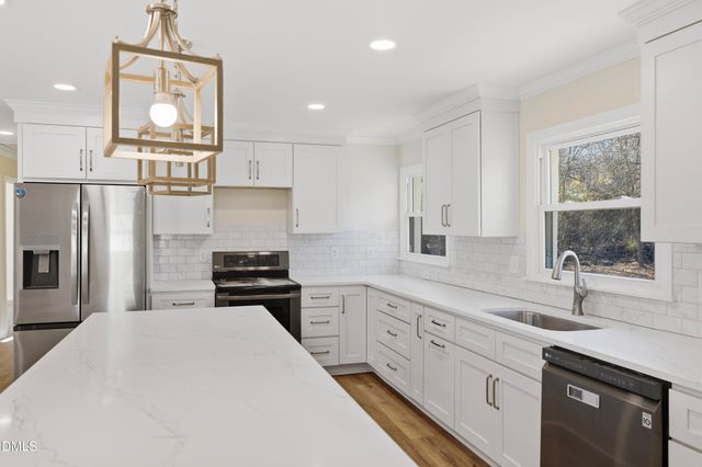 5525 Glenoaks Drive, Durham, NC 27712