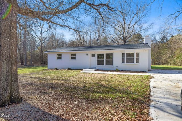 5525 Glenoaks Drive, Durham, NC 27712