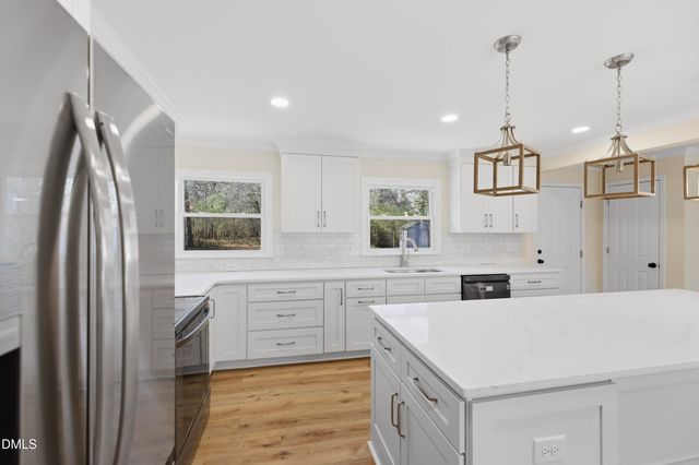 5525 Glenoaks Drive, Durham, NC 27712