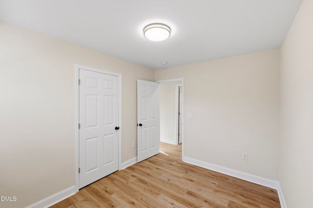 5525 Glenoaks Drive, Durham, NC 27712