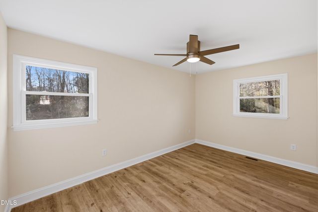 5525 Glenoaks Drive, Durham, NC 27712