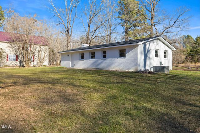 5525 Glenoaks Drive, Durham, NC 27712