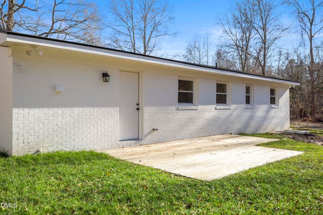 5525 Glenoaks Drive, Durham, NC 27712