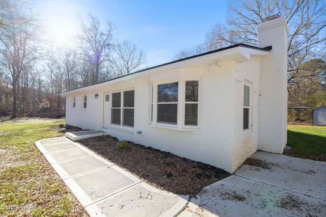 5525 Glenoaks Drive, Durham, NC 27712