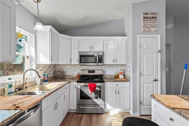 17568 SW 25TH CIRCLE, Ocala, FL 34473