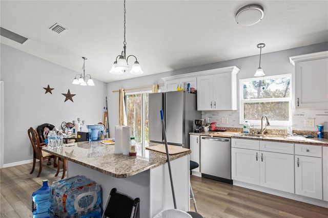 17568 SW 25TH CIRCLE, Ocala, FL 34473