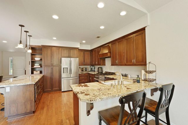 4817 E Morada Ln, Stockton, CA 95212