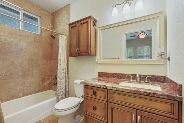 4817 E Morada Ln, Stockton, CA 95212