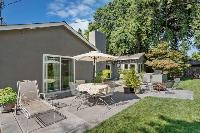 4817 E Morada Ln, Stockton, CA 95212