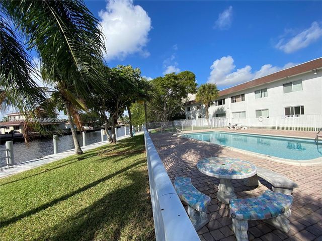 151 SE 6th Avenue 2, Pompano Beach, FL 33060