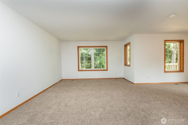 102 New Haven Lane, Port Angeles, WA 98362