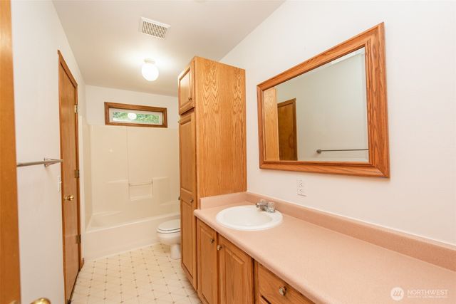 102 New Haven Lane, Port Angeles, WA 98362