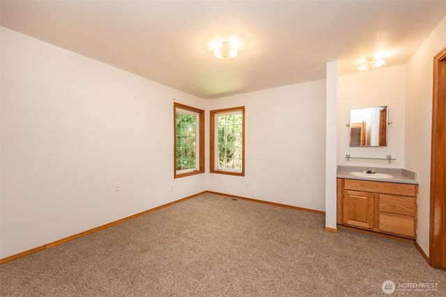 102 New Haven Lane, Port Angeles, WA 98362