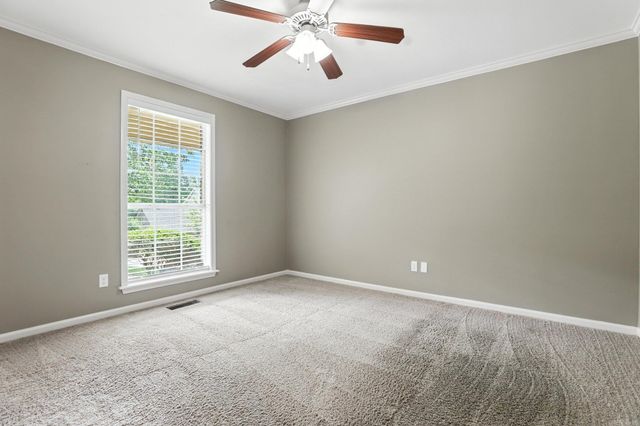 8 Combonne Ct, Little Rock, AR 72211