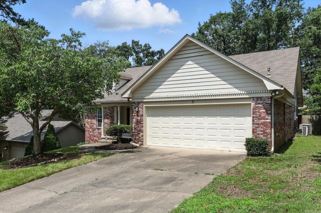 8 Combonne Ct, Little Rock, AR 72211