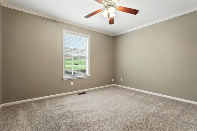 8 Combonne Ct, Little Rock, AR 72211