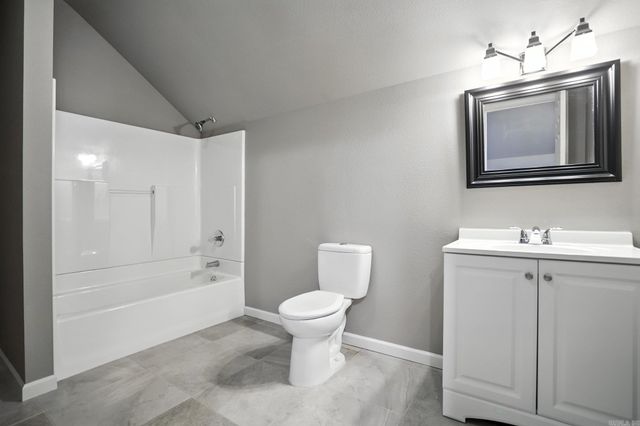 8 Combonne Ct, Little Rock, AR 72211