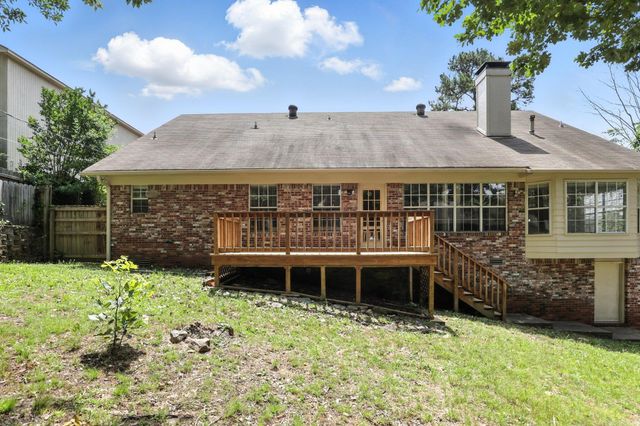 8 Combonne Ct, Little Rock, AR 72211