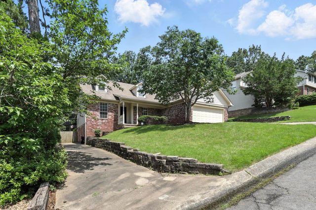 8 Combonne Ct, Little Rock, AR 72211