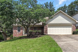 8 Combonne Ct, Little Rock, AR 72211