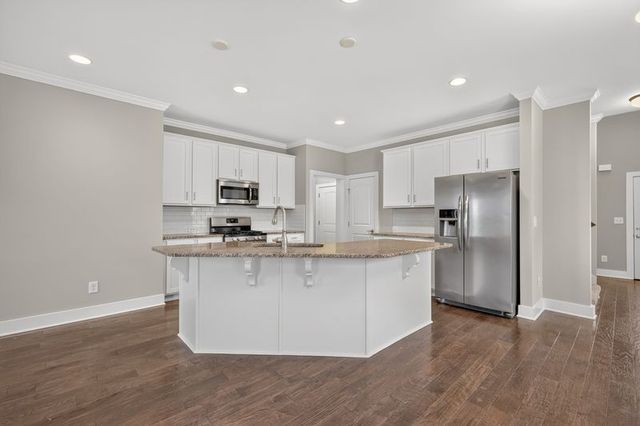 2323 Stockwood Trl, Thompsons Station, TN 37179