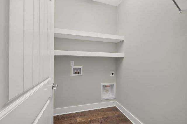 2323 Stockwood Trl, Thompsons Station, TN 37179