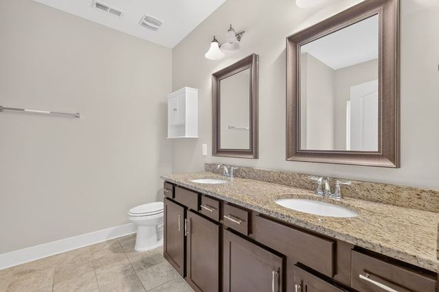 2323 Stockwood Trl, Thompsons Station, TN 37179