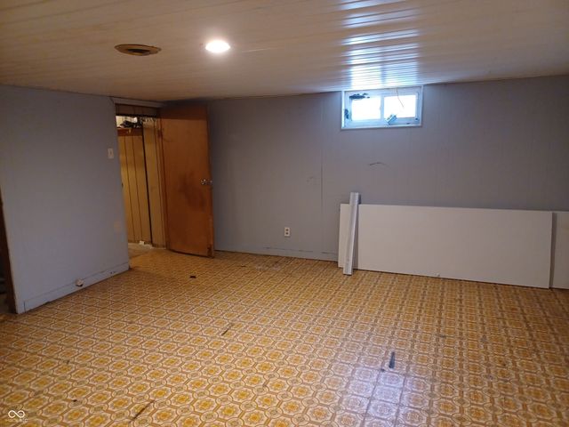 670 Cleveland Street, Beech Grove, IN 46107