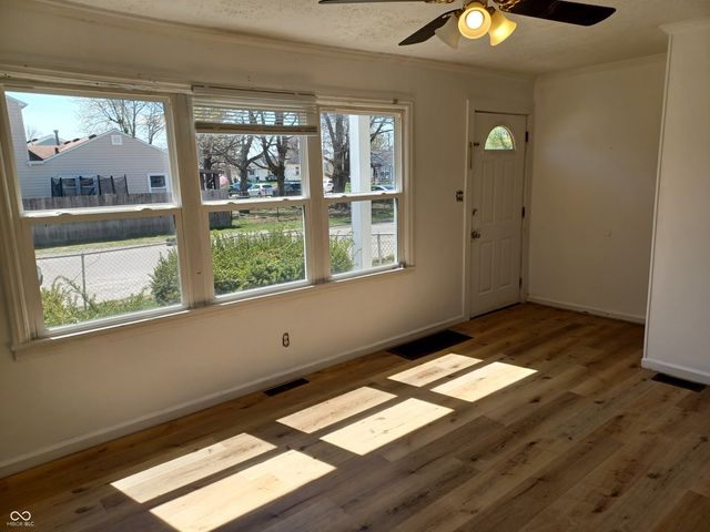 670 Cleveland Street, Beech Grove, IN 46107
