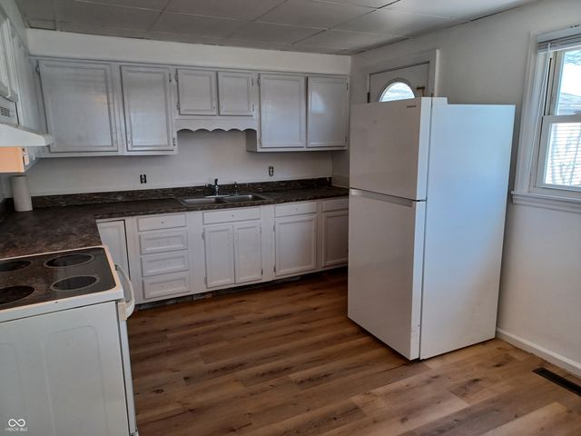 670 Cleveland Street, Beech Grove, IN 46107