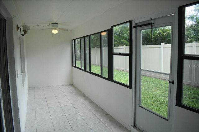 4435 1ST STREET NE 111, St Petersburg, FL 33703