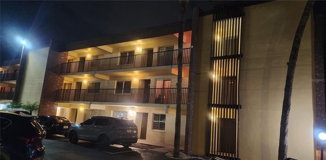 4435 1ST STREET NE 111, St Petersburg, FL 33703