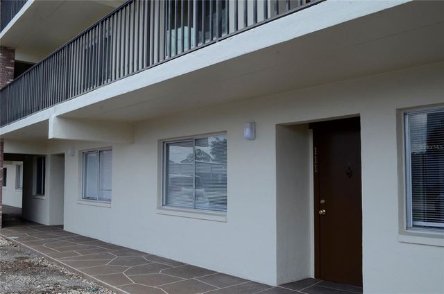4435 1ST STREET NE 111, St Petersburg, FL 33703