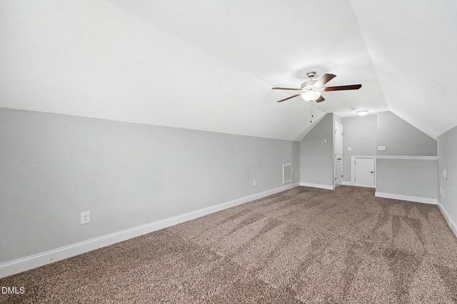 3033 N Kilchattan Drive, Fayetteville, NC 28306