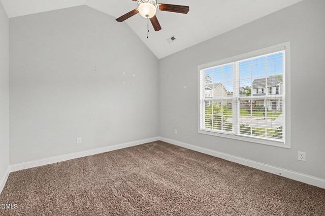 3033 N Kilchattan Drive, Fayetteville, NC 28306