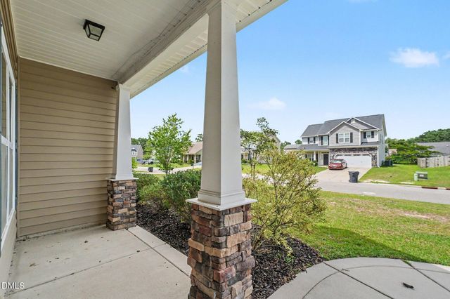 3033 N Kilchattan Drive, Fayetteville, NC 28306