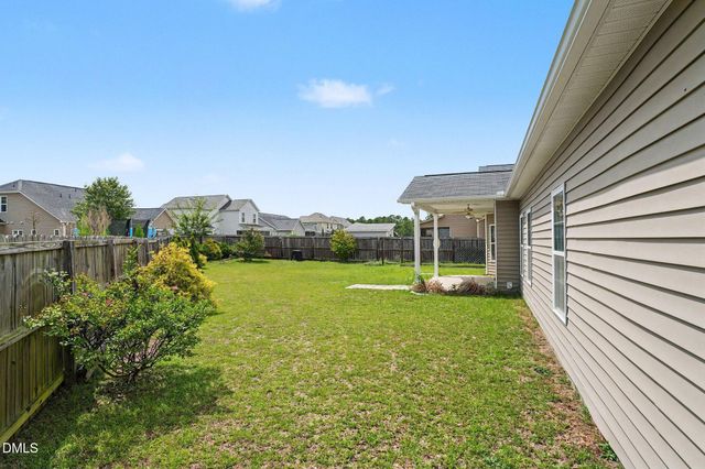 3033 N Kilchattan Drive, Fayetteville, NC 28306