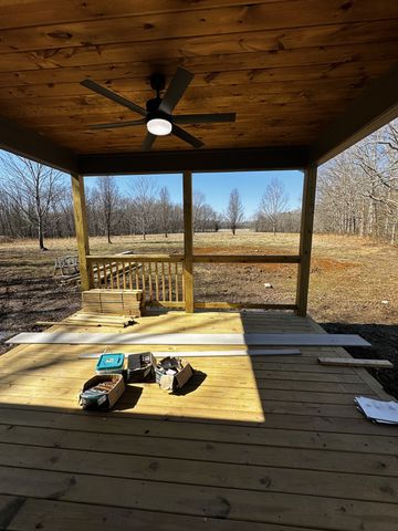 304 Georgee Rd, Jamestown, TN 38556