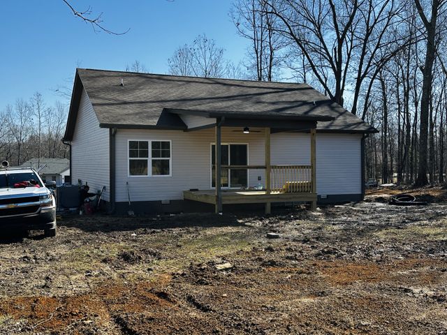 304 Georgee Rd, Jamestown, TN 38556