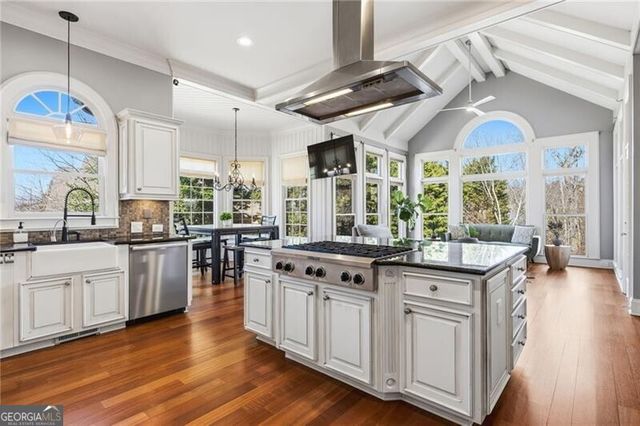 160 Ansley Way, Roswell, GA 30075