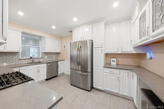 197 Saint Johns Avenue, Yonkers, NY 10704